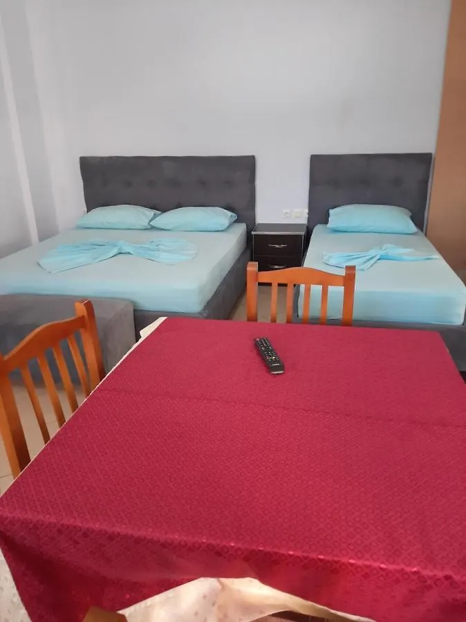 Rock Star-Pllakat Bed & Breakfast Sarande