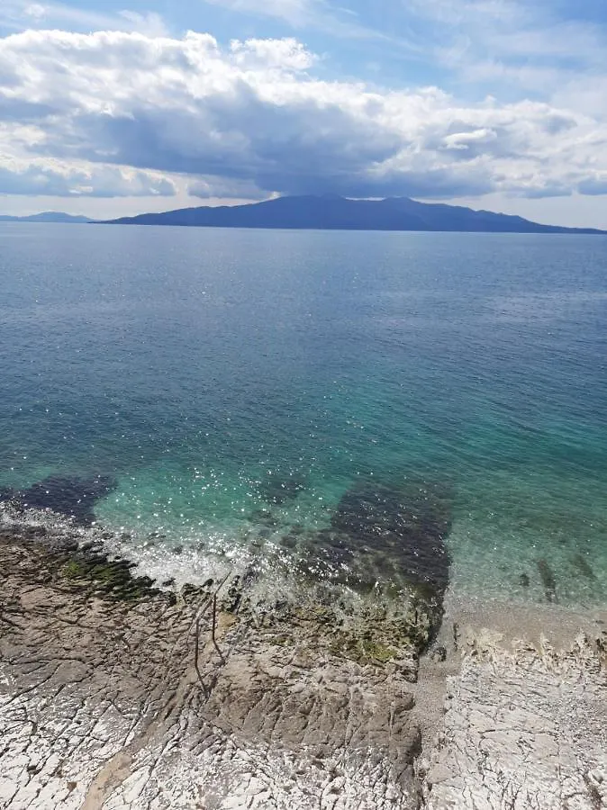 Bed and Breakfast Rock Star-Pllakat Saranda 0*,  Albania