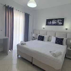 Hotel Ceko, Sarande